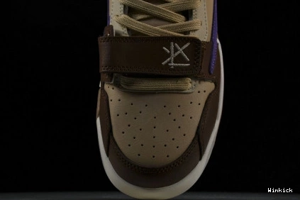 Travis Check The Scott FZ8117-900 x Jordan Cut 1122